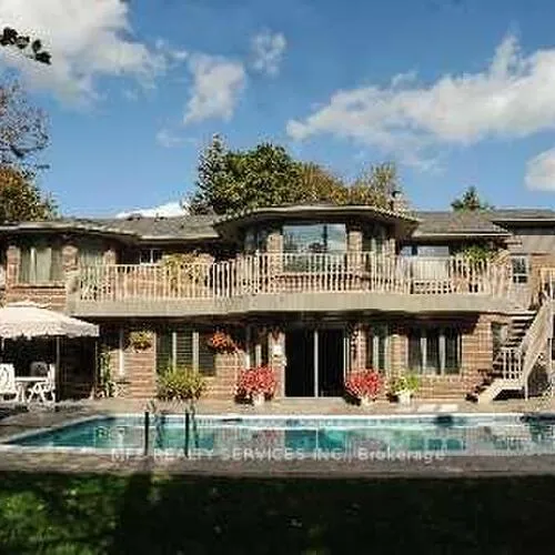 Premium freehold home for sale: 5, Morley, Edenbridge-Humber Valley, Toronto