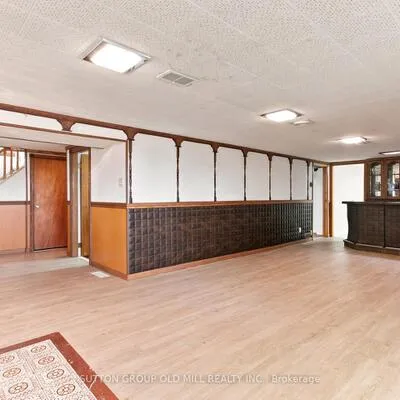 993,&nbsp;Islington, Stonegate-Queensway, Toronto