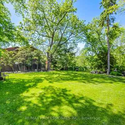 1114,&nbsp;Kipling, Islington-City Centre West, Toronto
