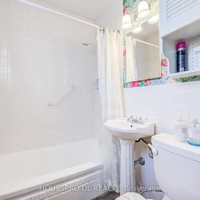 42,&nbsp;Chalfont, Elms-Old Rexdale, Toronto