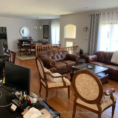 6,&nbsp;Griggsden, Humber Heights, Toronto