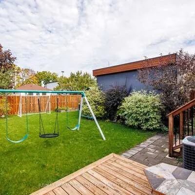 58,&nbsp;Manitoba, Mimico, Toronto