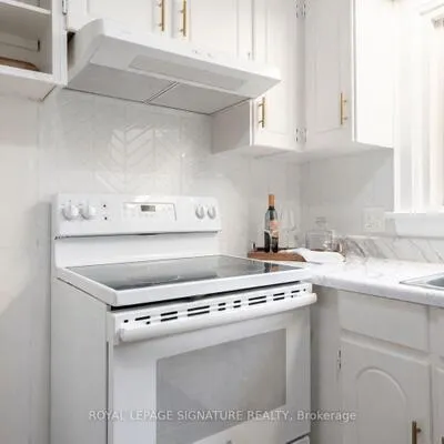 234,&nbsp;John, Weston, Toronto