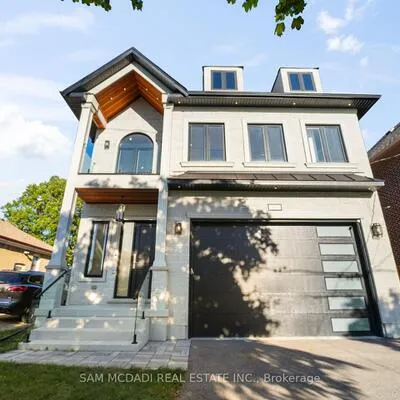 303,&nbsp;Delta, Alderwood, Toronto