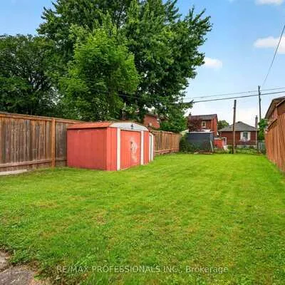 262,&nbsp;Melrose, Mimico, Toronto