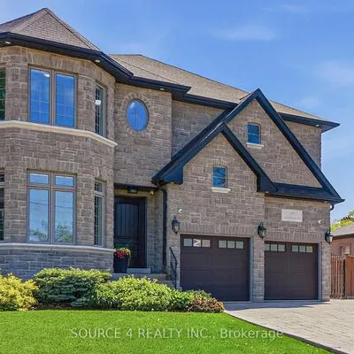 39,&nbsp;Amesbury, Brookhaven-Amesbury, Toronto