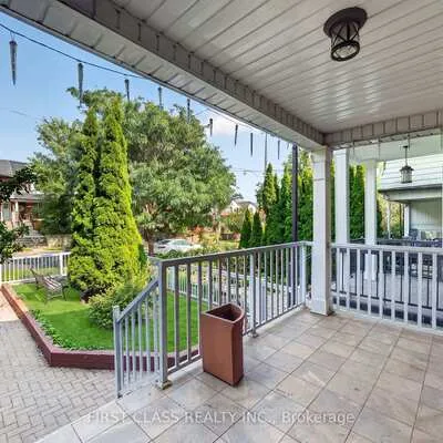 150,&nbsp;Caledonia, Corso Italia-Davenport, Toronto