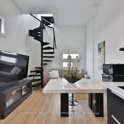172,&nbsp;Royal York, Mimico, Toronto