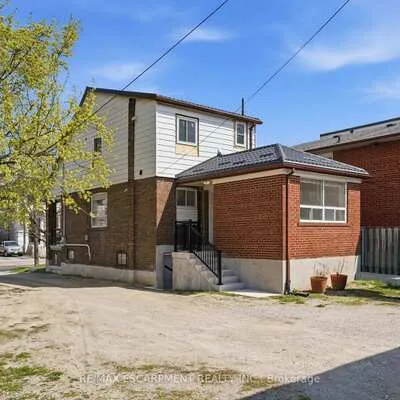 1049,&nbsp;Glencairn, Yorkdale-Glen Park, Toronto