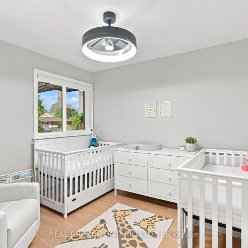 Premium freehold home for sale: 7, Allison, Stonegate-Queensway, Toronto
