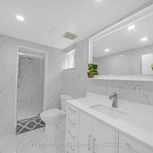 Premium freehold home for sale: 110, Harding, Brookhaven-Amesbury, Toronto