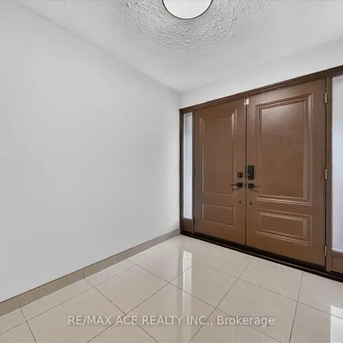 Premium freehold home for sale: 3, Pipestone, Elms-Old Rexdale, Toronto