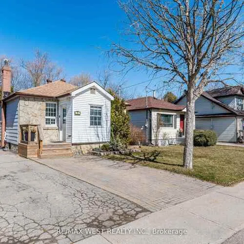 Premium freehold home for sale: 76, Laburnham, Long Branch, Toronto