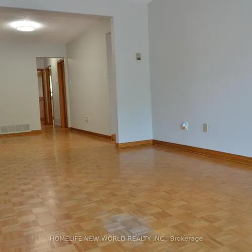 Premium freehold home for sale: 6, Privet, Downsview-Roding-CFB, Toronto
