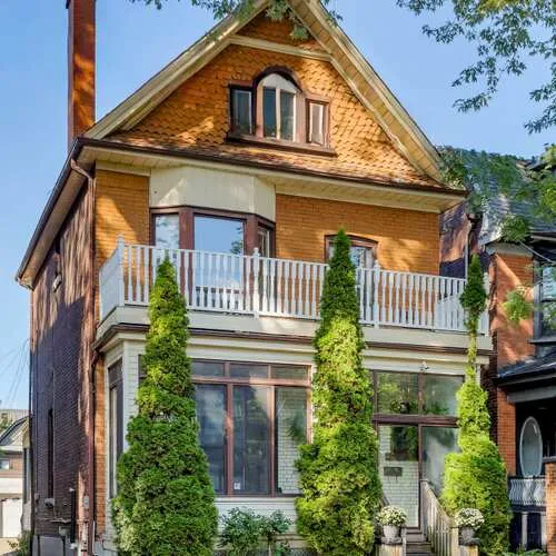 Premium freehold home for sale: 36, Cowan, South Parkdale, Toronto