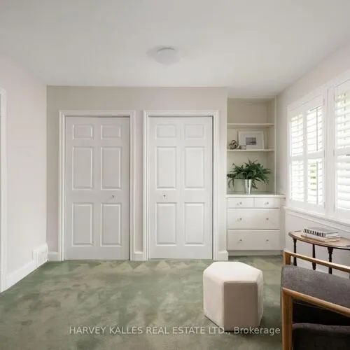 Premium freehold home for sale: 4, Athlone, Stonegate-Queensway, Toronto