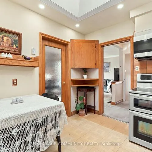 Premium freehold home for sale: 59, Redwater, Rexdale-Kipling, Toronto