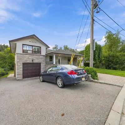 81,&nbsp;Letchworth, Downsview-Roding-CFB, Toronto