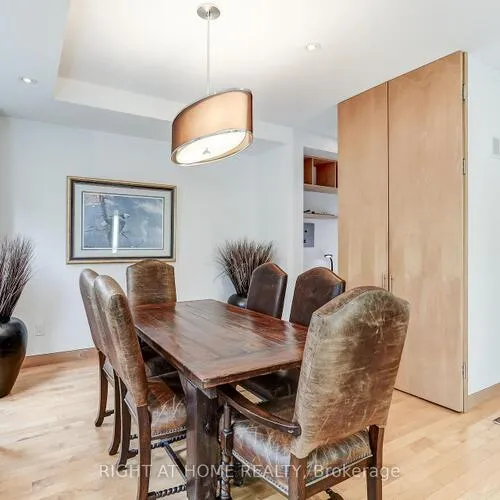 Premium freehold home for sale: 17, Ashfield, Eringate-Centennial-West Deane, Toronto