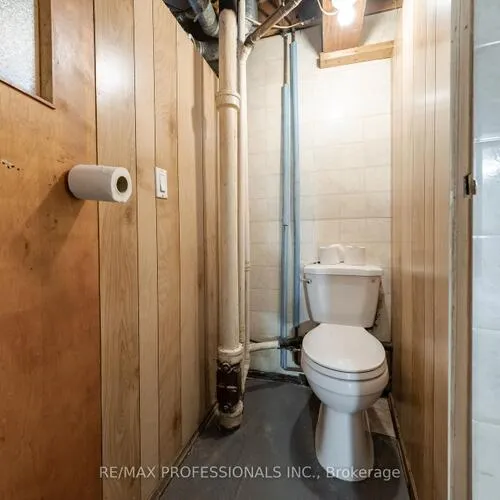 Premium freehold home for sale: 228, Eileen, Rockcliffe-Smythe, Toronto