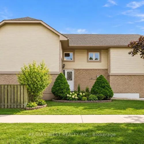 Premium freehold home for sale: 2, Ackrow, Eringate-Centennial-West Deane, Toronto