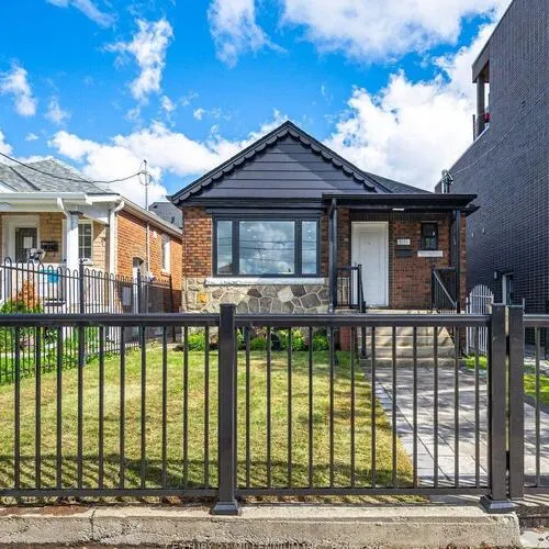 Premium freehold home for sale: 1781, Keele, Keelesdale-Eglinton West, Toronto