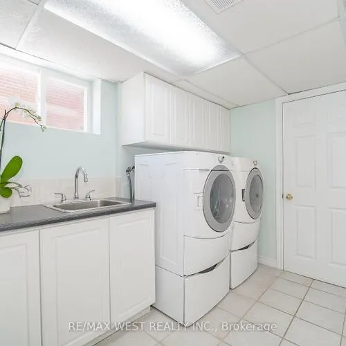 Premium freehold home for sale: 18, Nashland, Princess-Rosethorn, Toronto