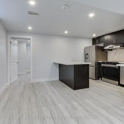 31, Goodman, Maple, Vaughan