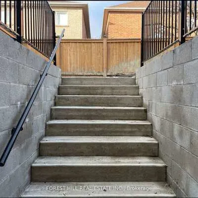 52,&nbsp;Adventure, Vellore Village, Vaughan