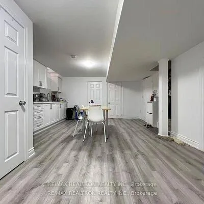 8,&nbsp;Queen Isabella, Vellore Village, Vaughan