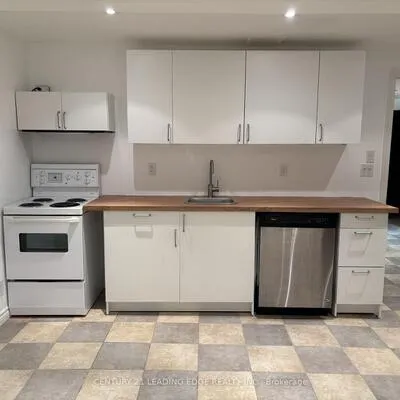 42, Matthew, East Woodbridge, Vaughan