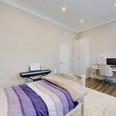 32, D'eva, Patterson, Vaughan