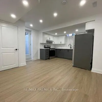 10,&nbsp;Stanton, Vellore Village, Vaughan
