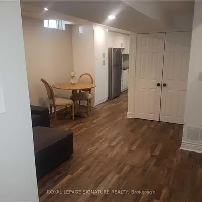 107,&nbsp;Coles, Vaughan Grove, Vaughan