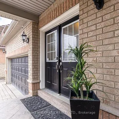 45,&nbsp;Oland, Vellore Village, Vaughan