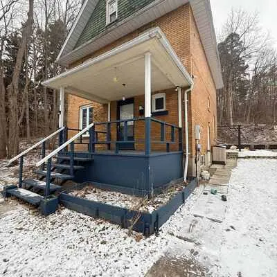66,&nbsp;Wallace, West Woodbridge, Vaughan