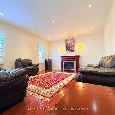 9,&nbsp;SAINT CLARE, Vellore Village, Vaughan