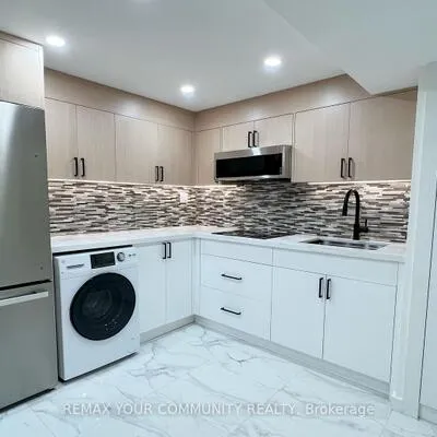 24,&nbsp;Foxhill, Maple, Vaughan