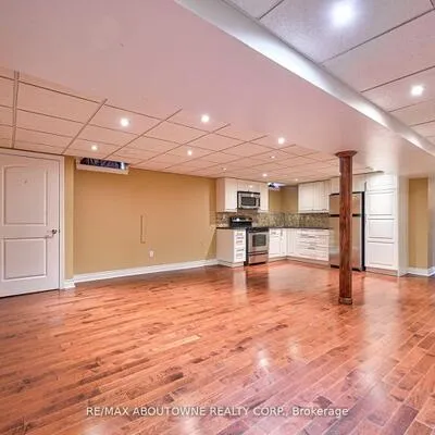 104,&nbsp;Cabinet, West Woodbridge, Vaughan