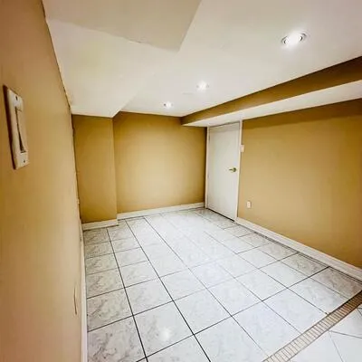 2,&nbsp;Adam Ernst Basement, Vellore Village, Vaughan