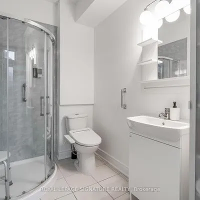 14,&nbsp;Queen Mary, East Woodbridge, Vaughan