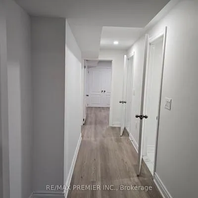 16,&nbsp;Vineyard, East Woodbridge, Vaughan