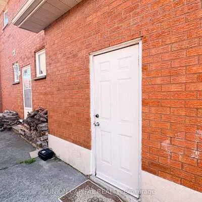 300,&nbsp;Belview, East Woodbridge, Vaughan
