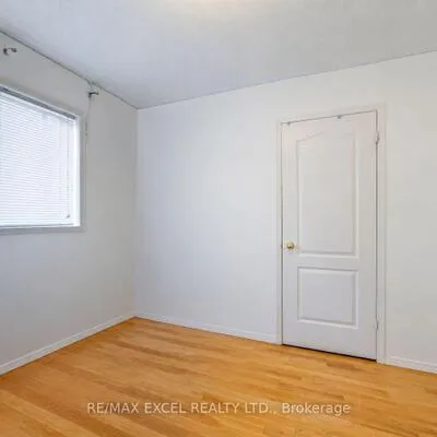 50,&nbsp;Casabel, Vellore Village, Vaughan