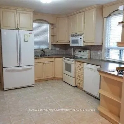 8,&nbsp;Hillside, Concord, Vaughan