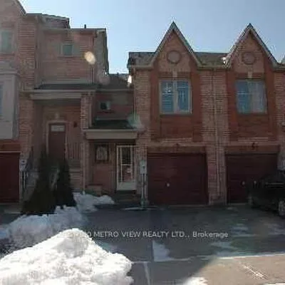 71,&nbsp;Roseheath, Maple, Vaughan