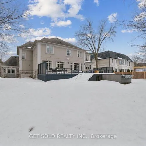Premium freehold home for sale: 8, Thornhill, Uplands, Vaughan