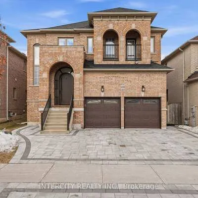 568,&nbsp;Grand Trunk, Patterson, Vaughan