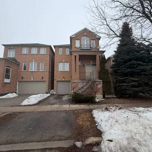 Premium freehold home for sale: 212, Yellowood, Patterson, Vaughan