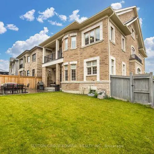 Premium freehold home for sale: 36, Hurst, Patterson, Vaughan